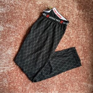 Adidas Original Neo Women’s Leggings with intricate print Size Medium